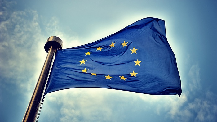 EU fines 3 banks $520 million over market rigging